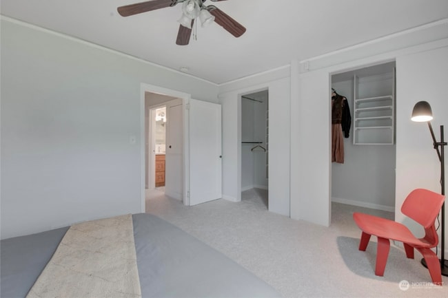 Photo - 8147 9th Ave SW