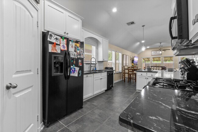 Photo - 28987 Birch Green Way