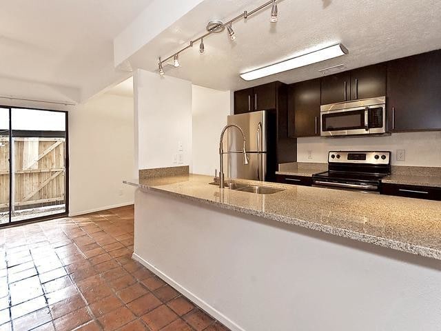 Photo - 5909 Birchbrook Dr Unit 131