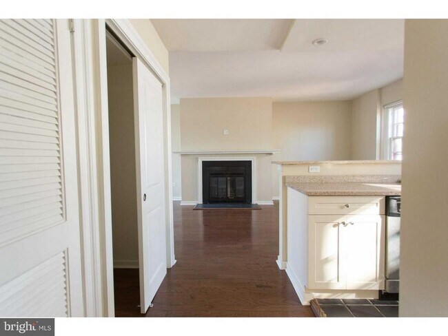 Photo - 532 Spruce St Unidad 10