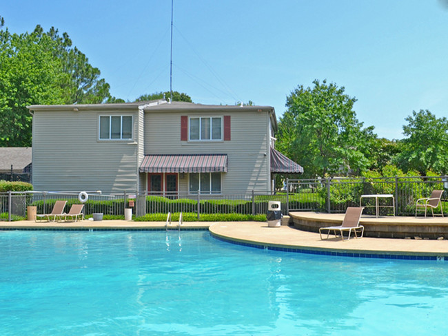 Building Photo - Mill Creek Apartments
