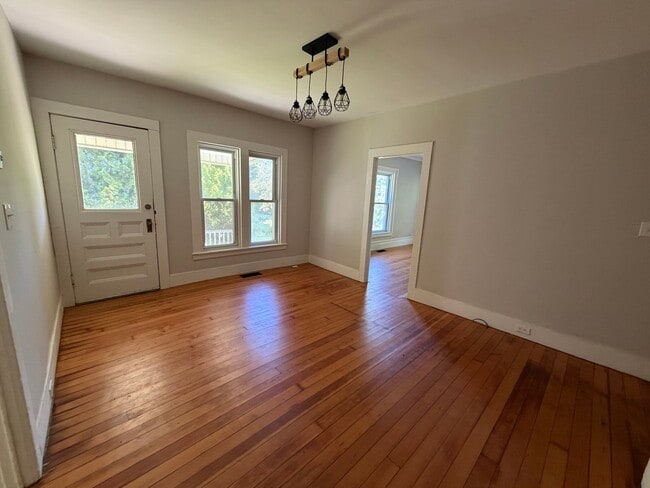 Photo - 30 Edgewood St Unit B