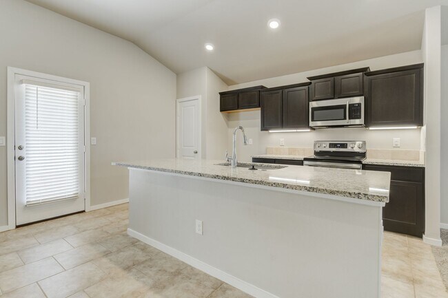 Photo - 1/2 off First Months Rent! Wonderful 3/2/2...