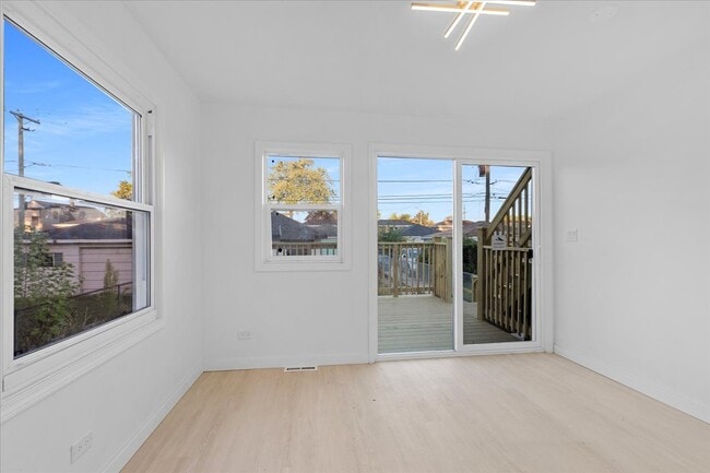 Photo - 1335 Marengo Ave