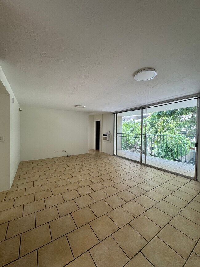 Photo - 2355 Ala Wai Blvd Unit 301