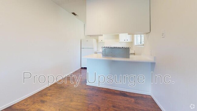 Building Photo - 71 Mono Ave Rental