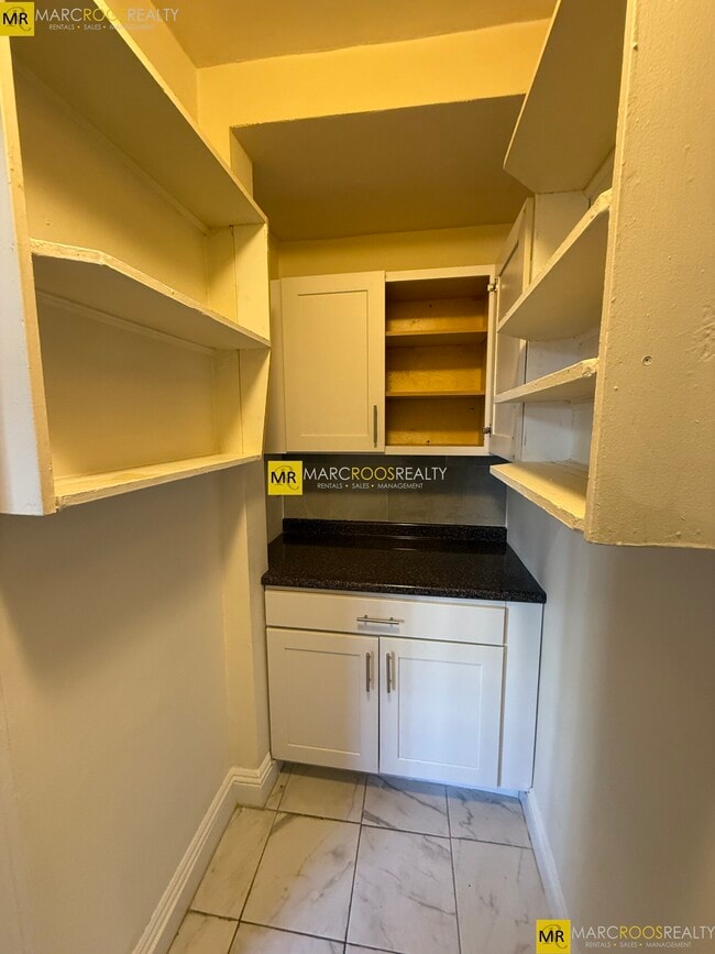 Photo - 135 Washington St Unidad 53