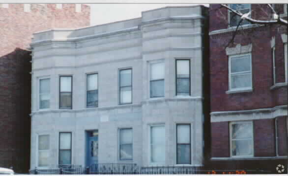 Photo - 4525-4527 N Ashland Ave Apartments