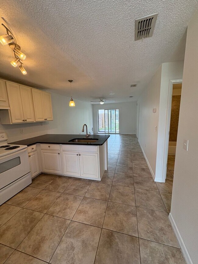 Photo - 11255 Pendleton Ave Unit 11255 Pendleton Ave #A