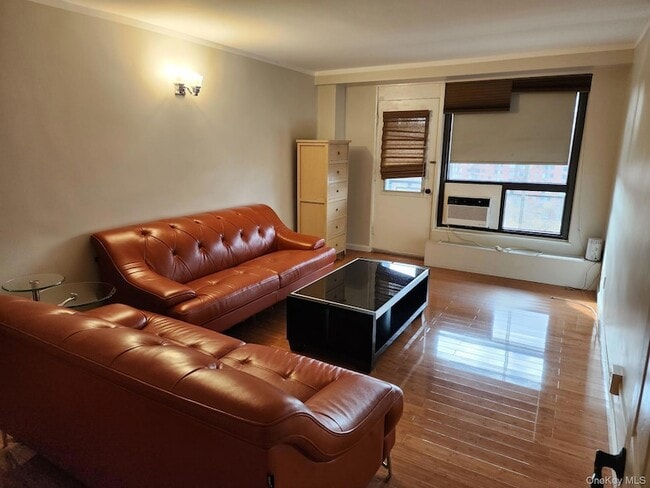 Photo - 61-15 98th St Unit 12L