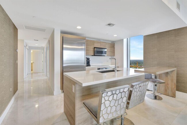 Photo - 16385 Biscayne Blvd Unidad 2901
