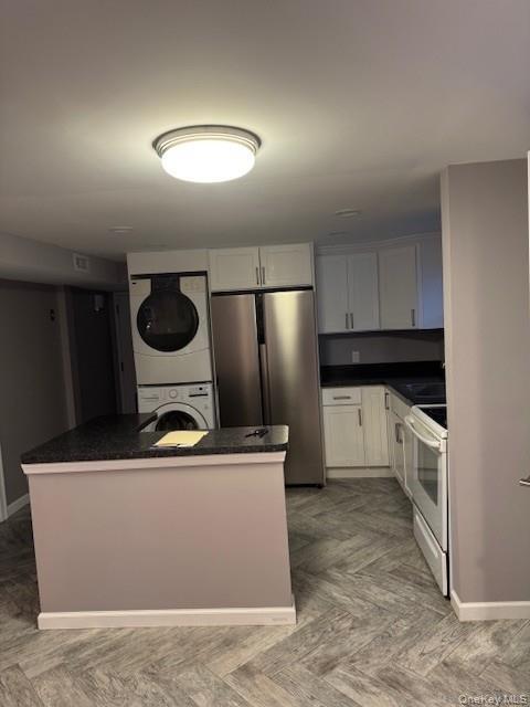 Photo - 164 W Nicholai St