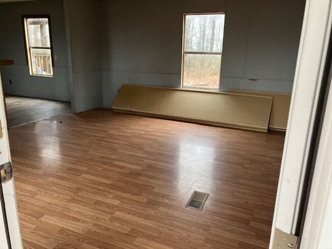 Photo - 2 BR 2 Bath 1,040 sq ft singlewide mobile ...