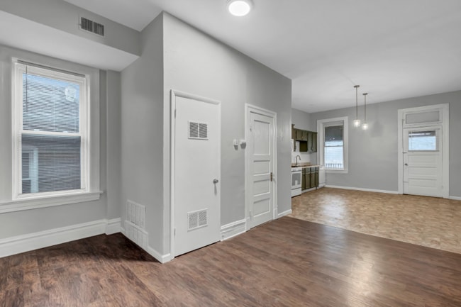 Photo - 3257 Michigan Ave Unidad 2F