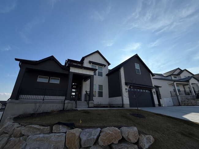 Photo - Beautiful 6Bd Home in Gardner Point Lehi Community!