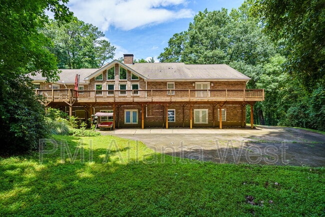 Building Photo - 2215 Spalding Dr Unit Terrace Lvl