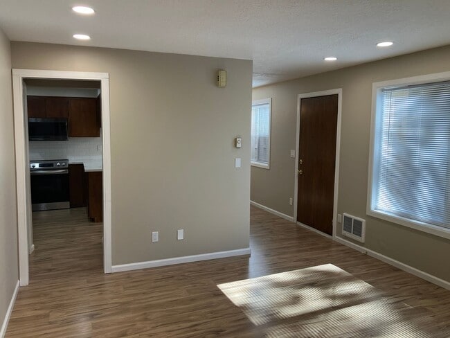 Photo - 187-189 Stoneway Dr NW Unit 187