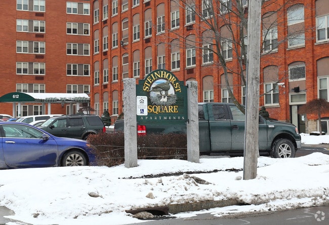 Photo - Steinhorst Square Apartments