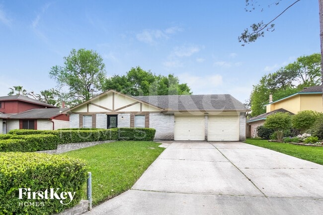 Photo - 2118 Knollbrook Ln