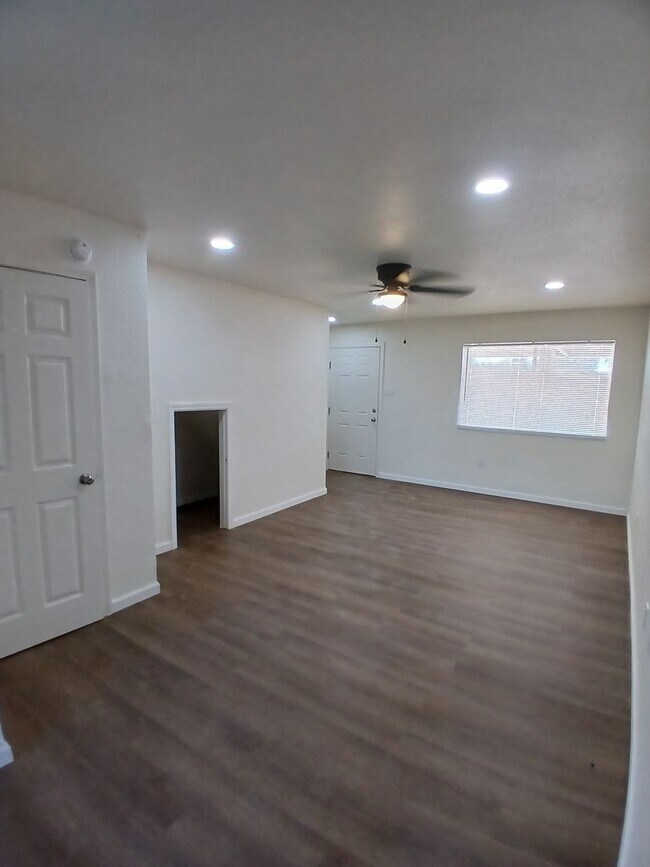 Photo - 305 N Lake Ave Unidad Apt 4