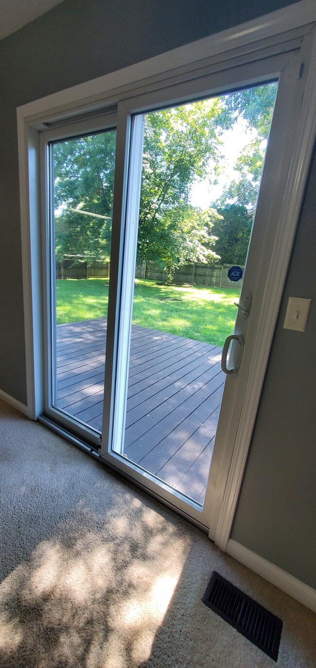 Photo - 313 Britanna Dr