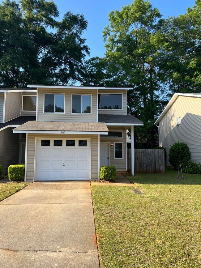 Photo - 316 Candlebrook Dr