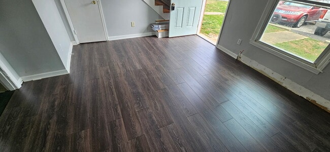 Photo - 2667 Dr Carver Rd