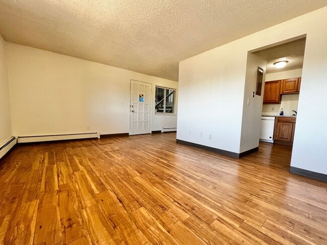 Photo - Dartmouth129 (KC-AM) Unit 1