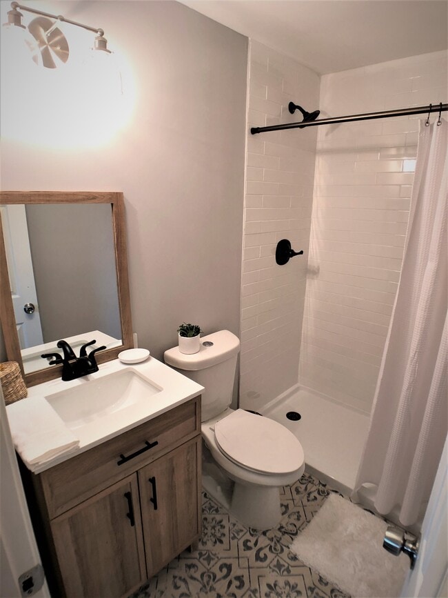 Photo - 317 Ellis St