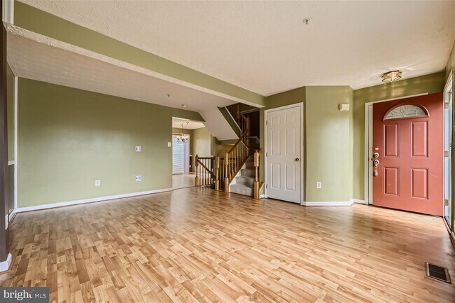 Photo - 5305 Leavers Ct