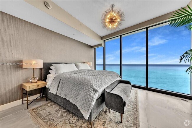 Building Photo - 15701 Collins Ave Unit 4604 Rental