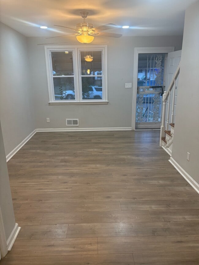 Photo - 3611 W Lexington St