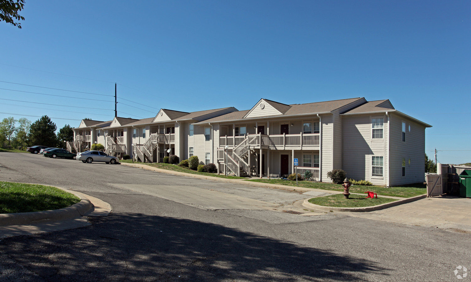 Capstone North Apartments - Capstone North Apartments