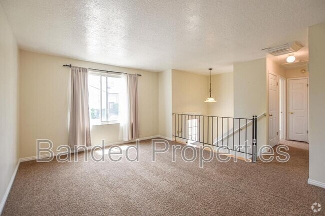 Building Photo - 6593 W 3500 S Rental