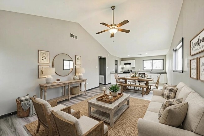 Photo - 2718 Summertime Dr