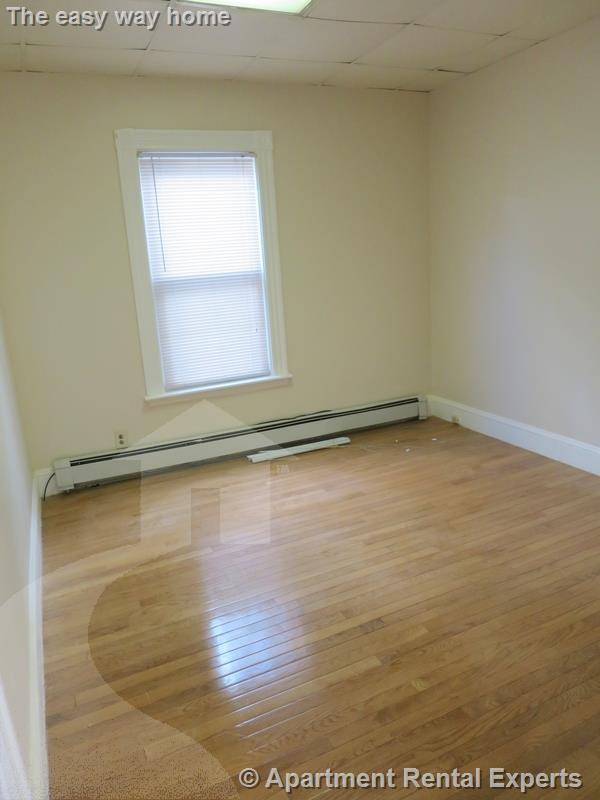 80 Newbury St Unit 1