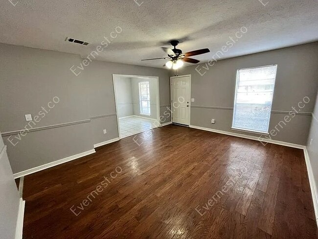 Photo - 1443 Cherrie Ave