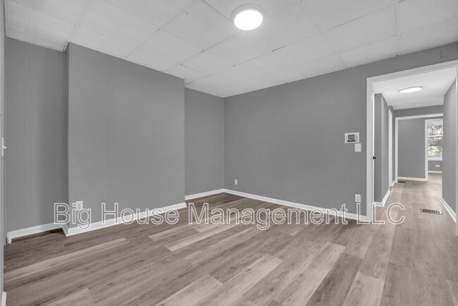 Photo - 1725 Hollins St Unidad 1