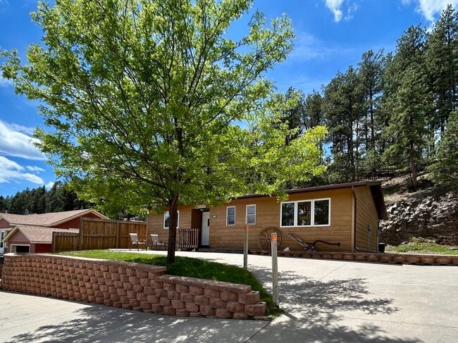 Photo - 117 Pine Ave