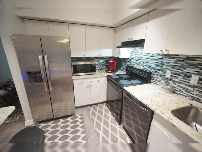 Photo - Experience the SoHo Lifestyle in the Heart... Unidad 539