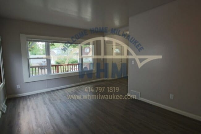 Photo - 2470 N 54th St