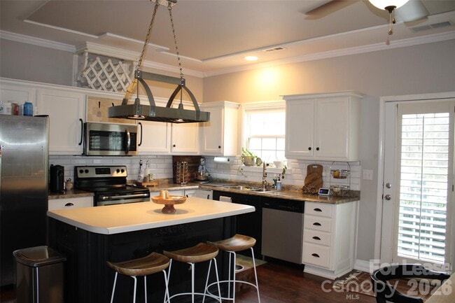 Photo - 17726 Delmas Dr