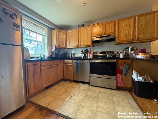 Photo - 36 Raymond St Unit 1
