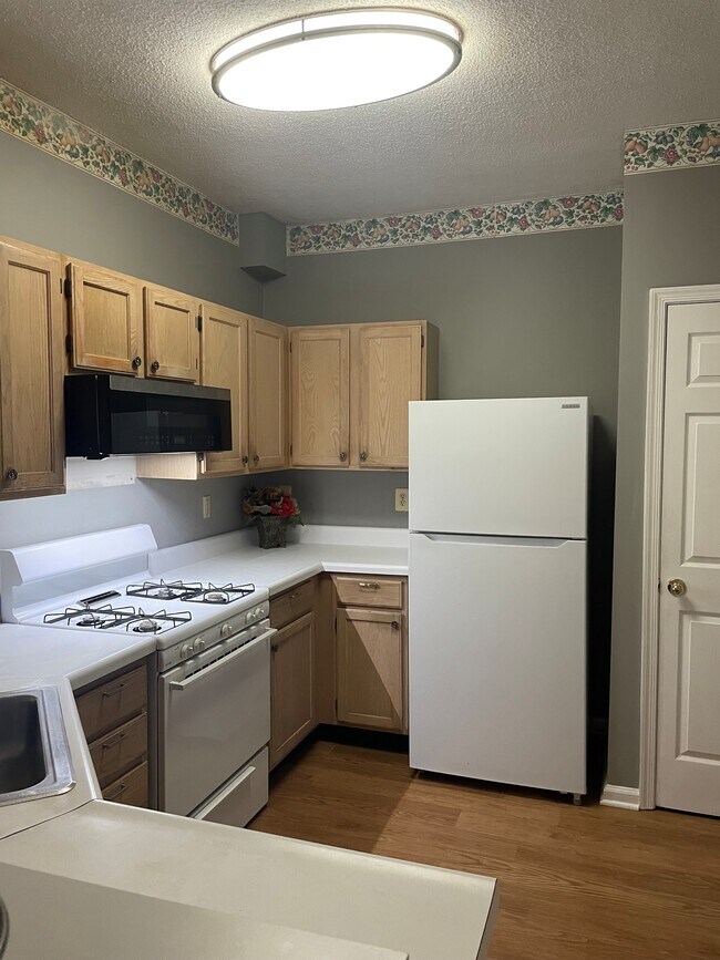 Photo - 14302 Rosy Ln Unit Beautiful Condo in Centerville