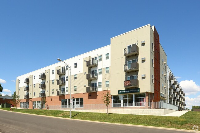 Badlands Apartments II