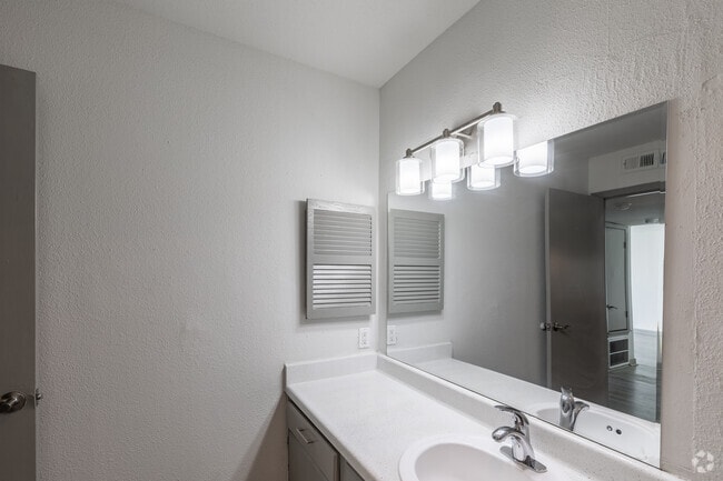 1HAB, 1BA - 617 ft² - Caspian Apartments