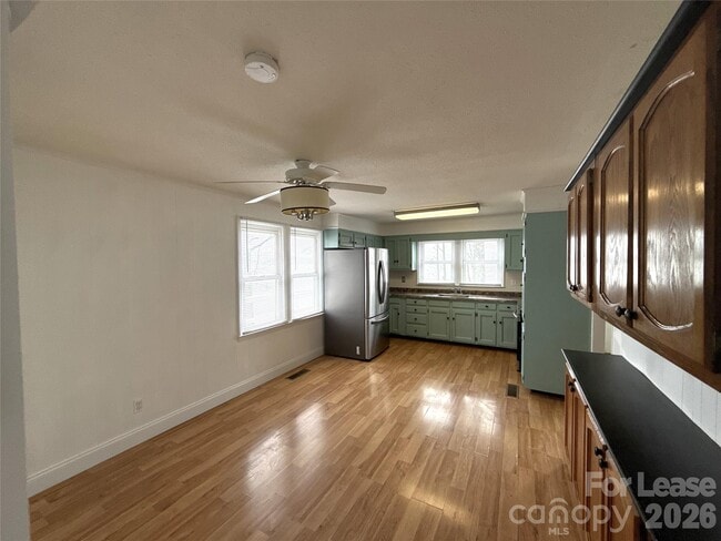 Photo - 3628 Brooks Ln