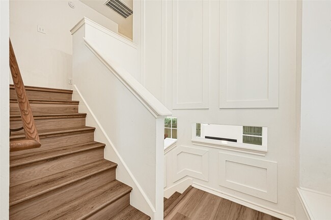 Photo - 146 S Walden Elms Cir