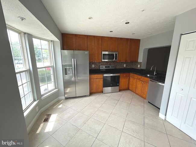 Photo - 17930 Cottonwood Terrace