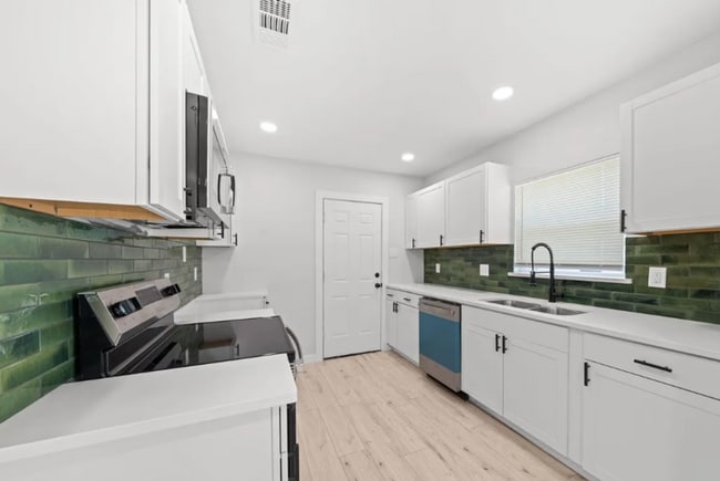 Photo - Charming 3-Bedroom 2-Bath Home for Rent